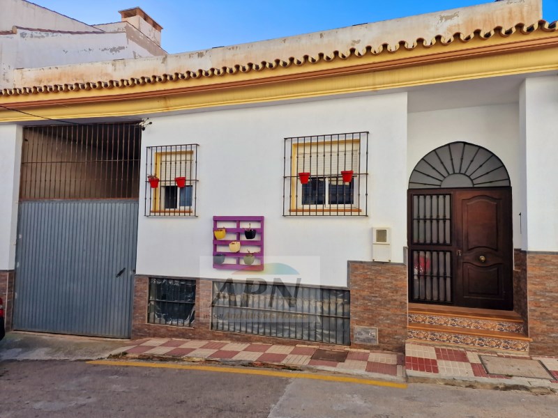 4 Bed, 1 Bath, HouseFor Sale, Álora, Malaga