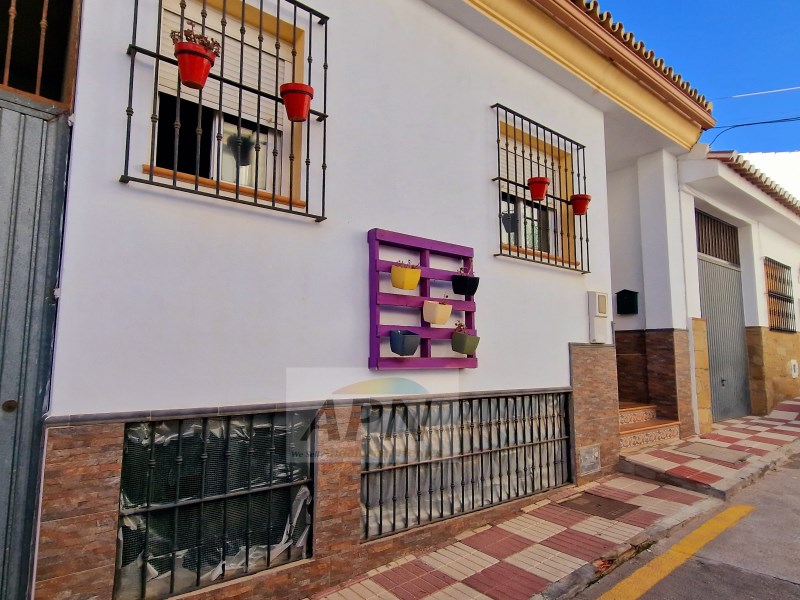 4 Bed, 1 Bath, HouseFor Sale, Álora, Malaga