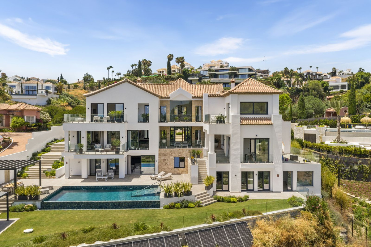 6 Bed, 6 Bath, HouseFor Sale, Los Flamingos Golf, Malaga