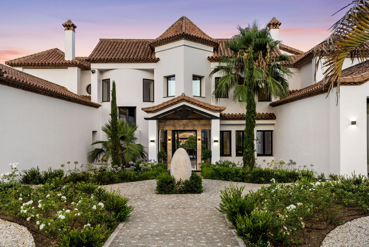 6 Bed, 6 Bath, HouseFor Sale, Los Flamingos Golf, Malaga