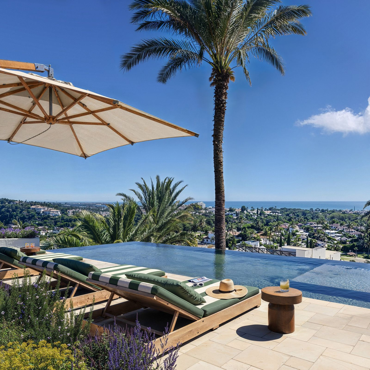 5 Bed, 5 Bath, HouseFor Sale, Nueva Andalucia, Malaga