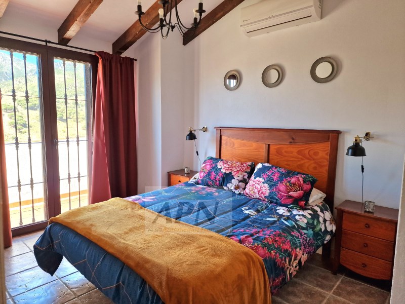 4 Bed, 4 Bath, HouseFor Sale, Carratraca, Malaga
