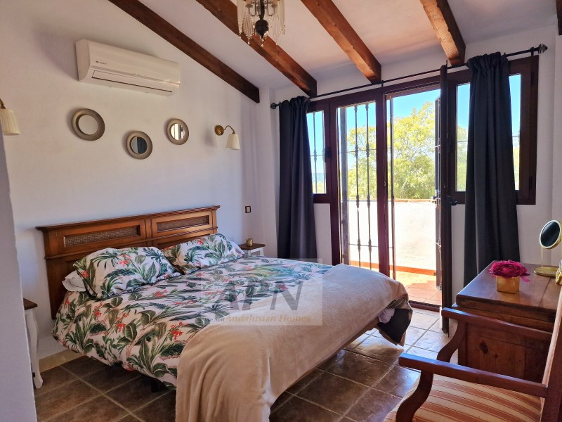 4 Bed, 4 Bath, HouseFor Sale, Carratraca, Malaga