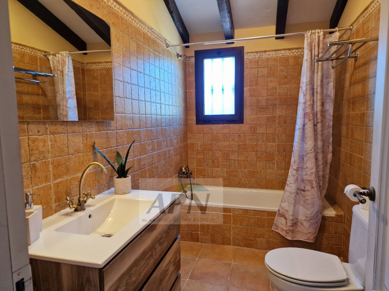 4 Bed, 4 Bath, HouseFor Sale, Carratraca, Malaga