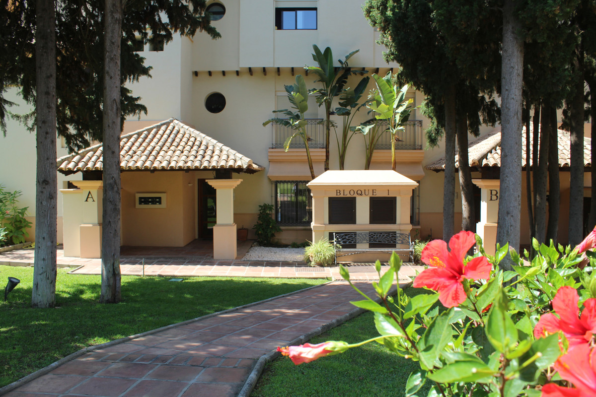 2 Bed, 2 Bath, ApartmentFor Sale, Marbella, Malaga
