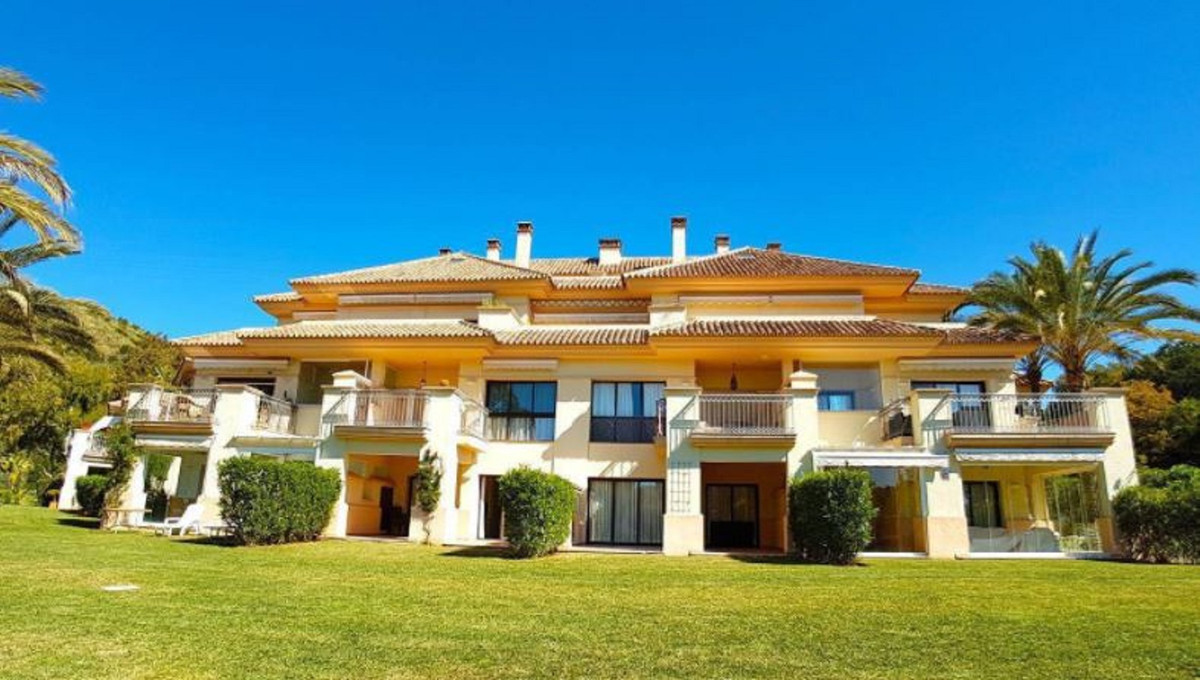2 Bed, 2 Bath, ApartmentFor Sale, Marbella, Malaga