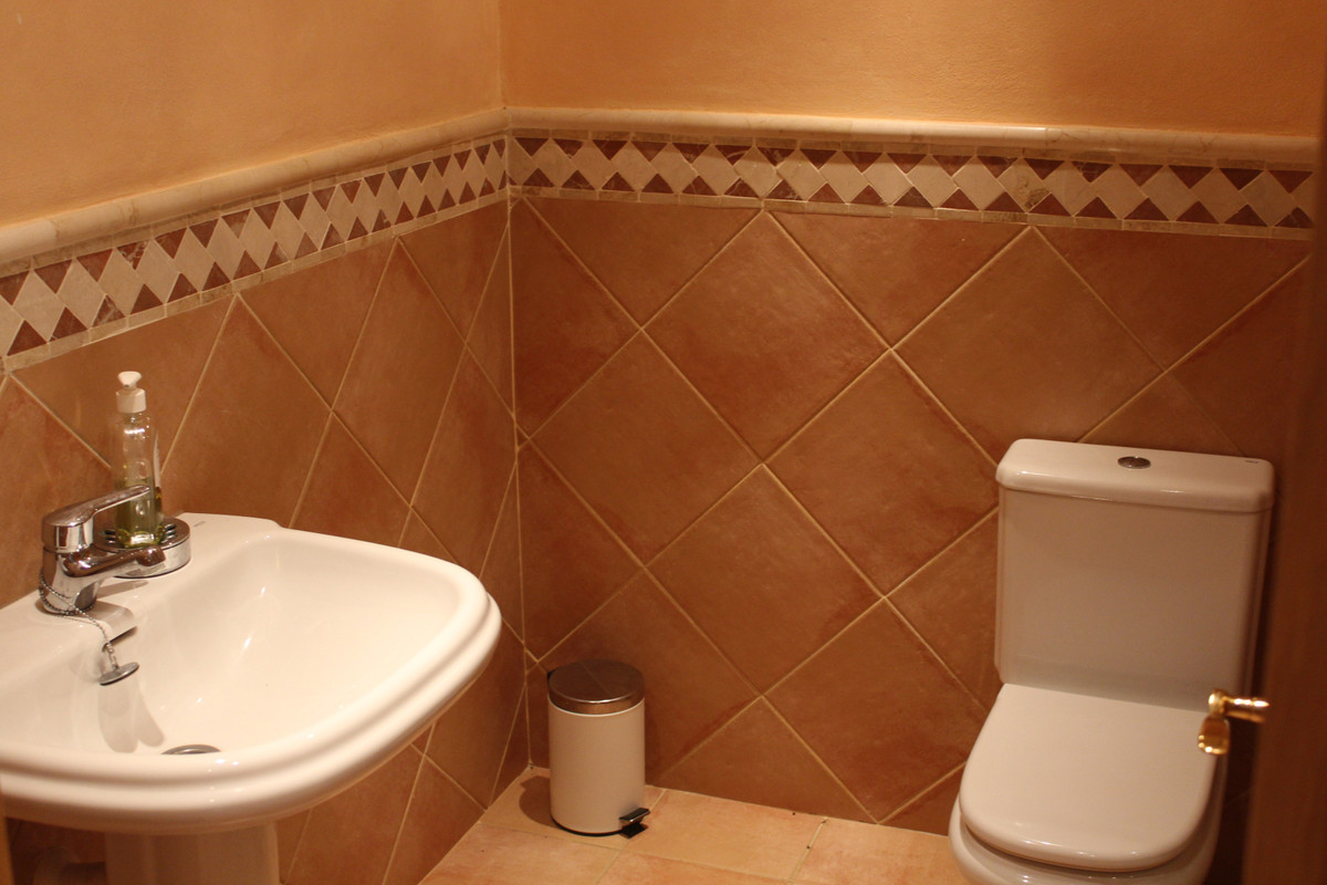 2 Bed, 2 Bath, ApartmentFor Sale, Marbella, Malaga