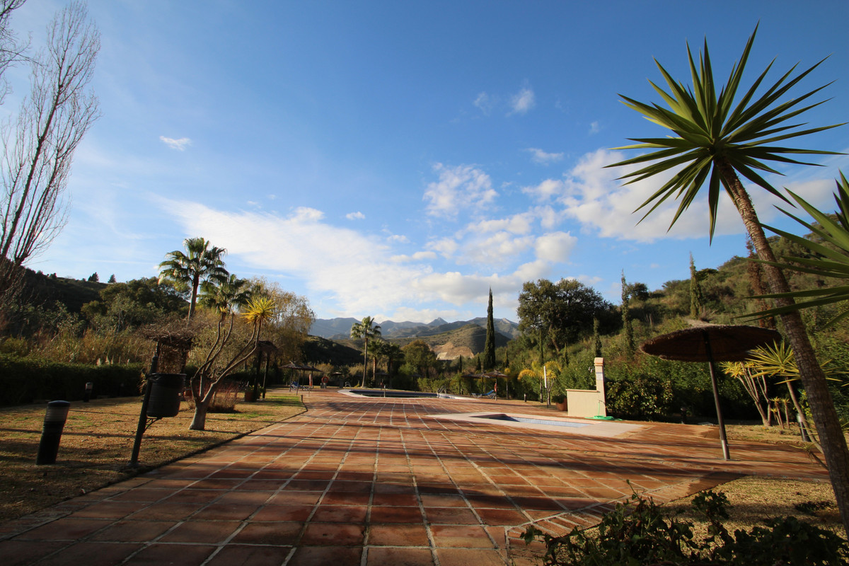 2 Bed, 2 Bath, ApartmentFor Sale, Marbella, Malaga