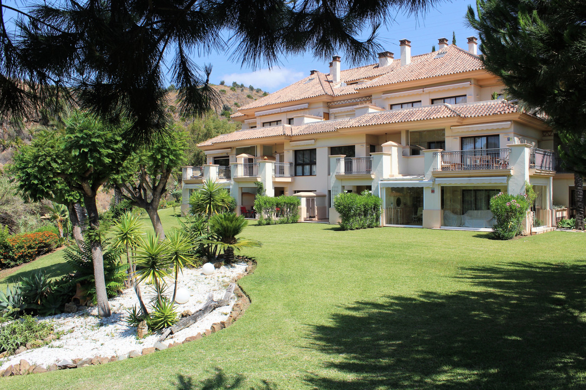 2 Bed, 2 Bath, ApartmentFor Sale, Marbella, Malaga