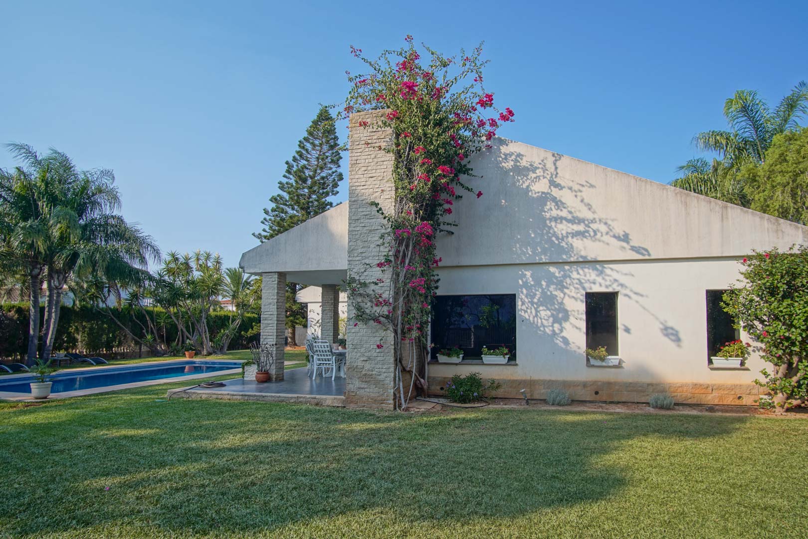 4 Bed, 3 Bath, HouseFor Sale, Denia, Alicante