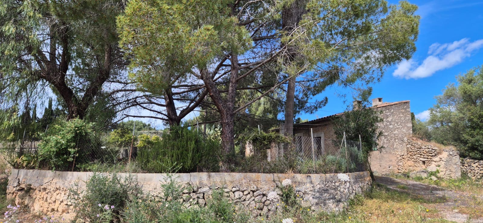 2 Bed, 1 Bath, HouseFor Sale, Buger, Baleares