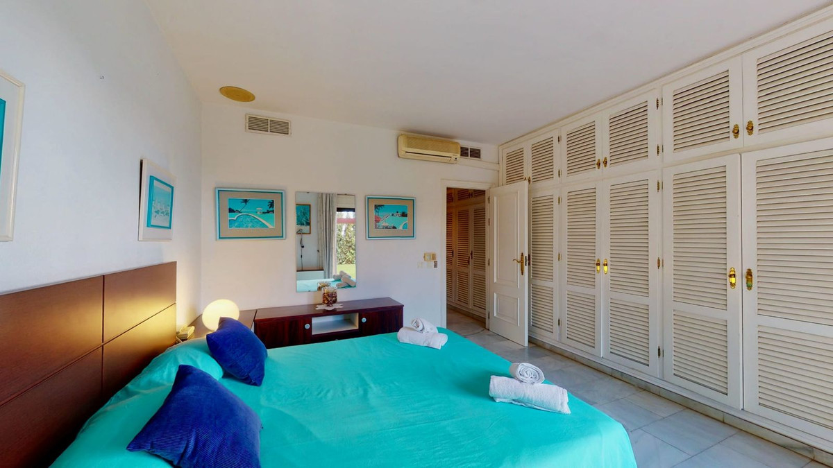 7 Bed, 7 Bath, HouseFor Sale, La Capellania, Malaga