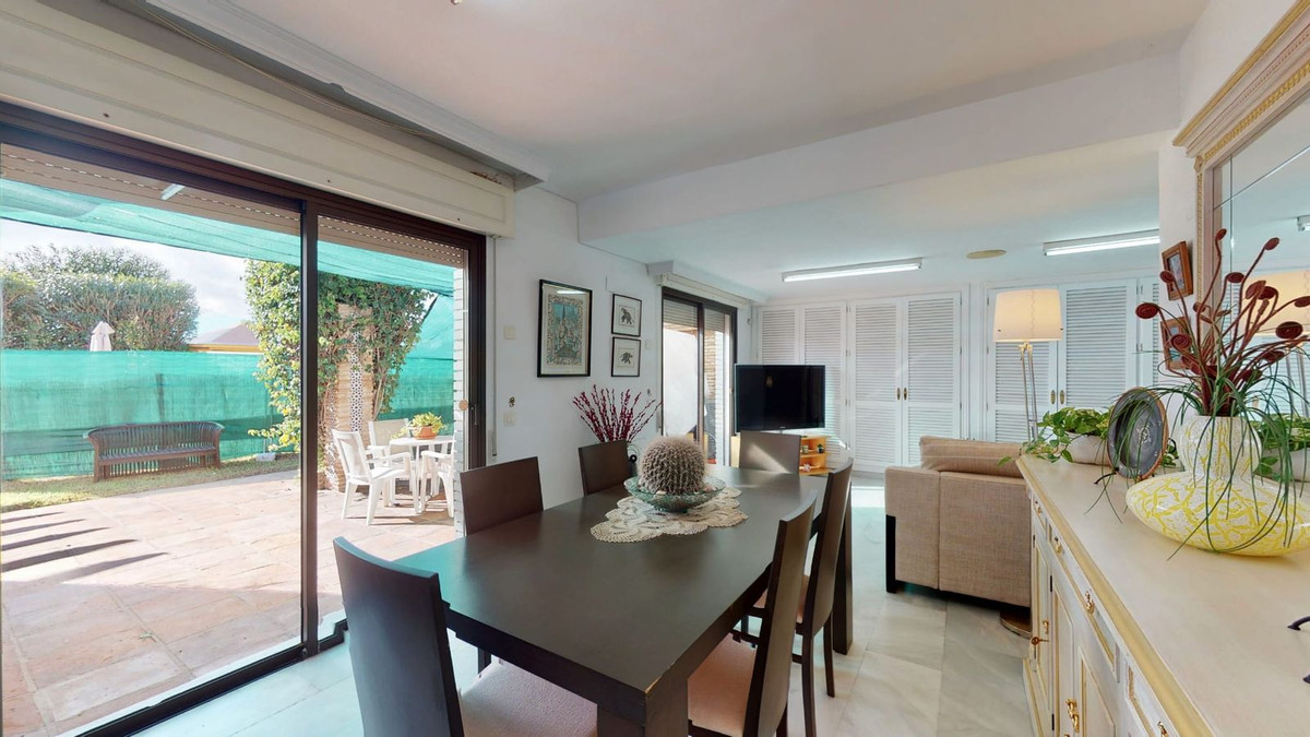 7 Bed, 7 Bath, HouseFor Sale, La Capellania, Malaga