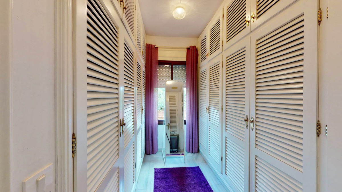 7 Bed, 7 Bath, HouseFor Sale, La Capellania, Malaga