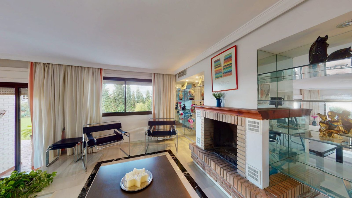 7 Bed, 7 Bath, HouseFor Sale, La Capellania, Malaga