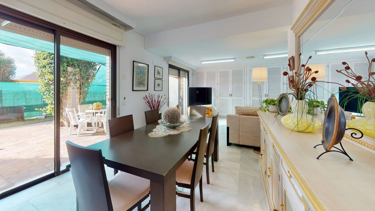 7 Bed, 7 Bath, HouseFor Sale, La Capellania, Malaga