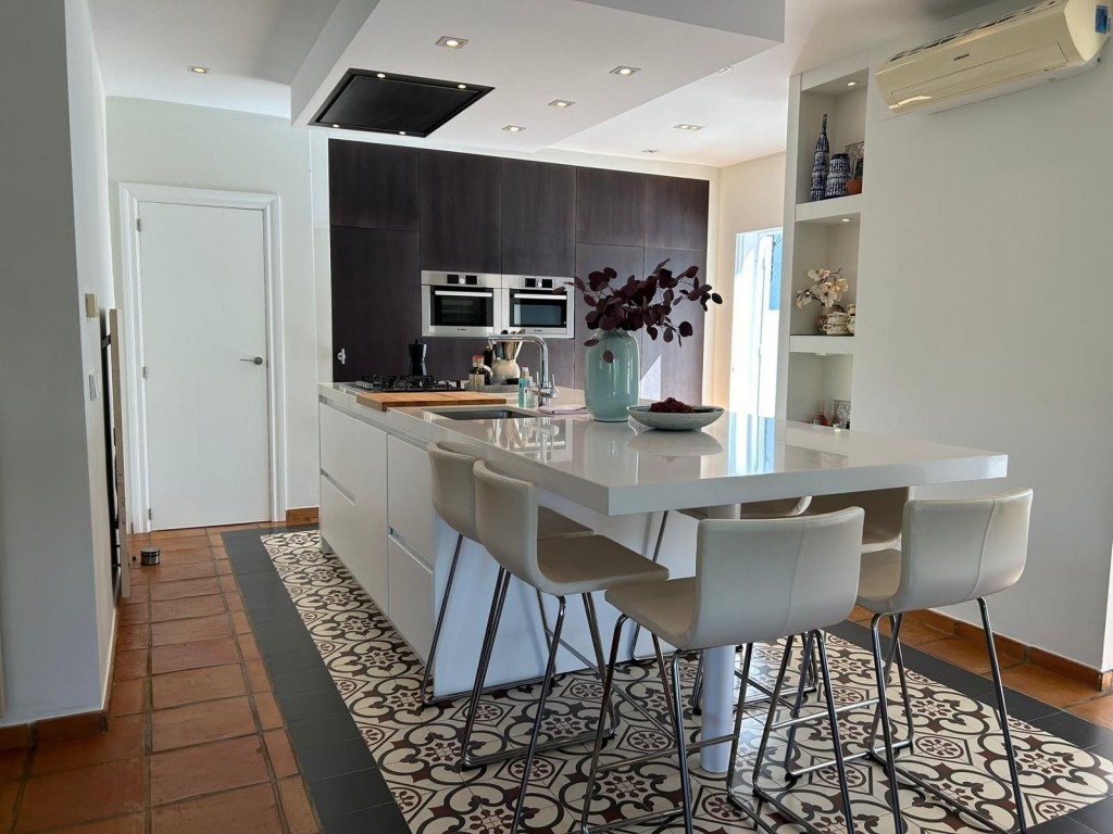 5 Bed, 3 Bath, HouseFor Sale, Altea, Alicante