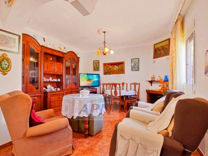 4 Bed, 2 Bath, HouseFor Sale, Álora, Malaga