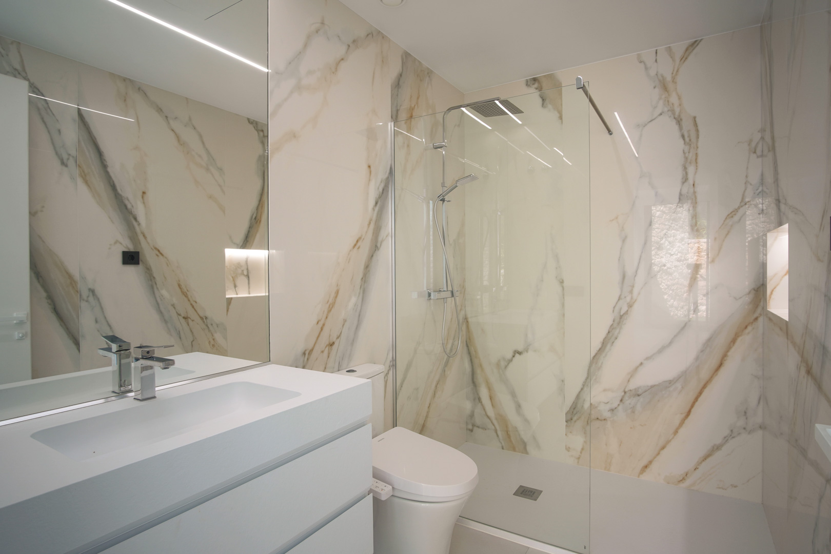 5 Bed, 5 Bath, HouseFor Sale, Altea, Alicante