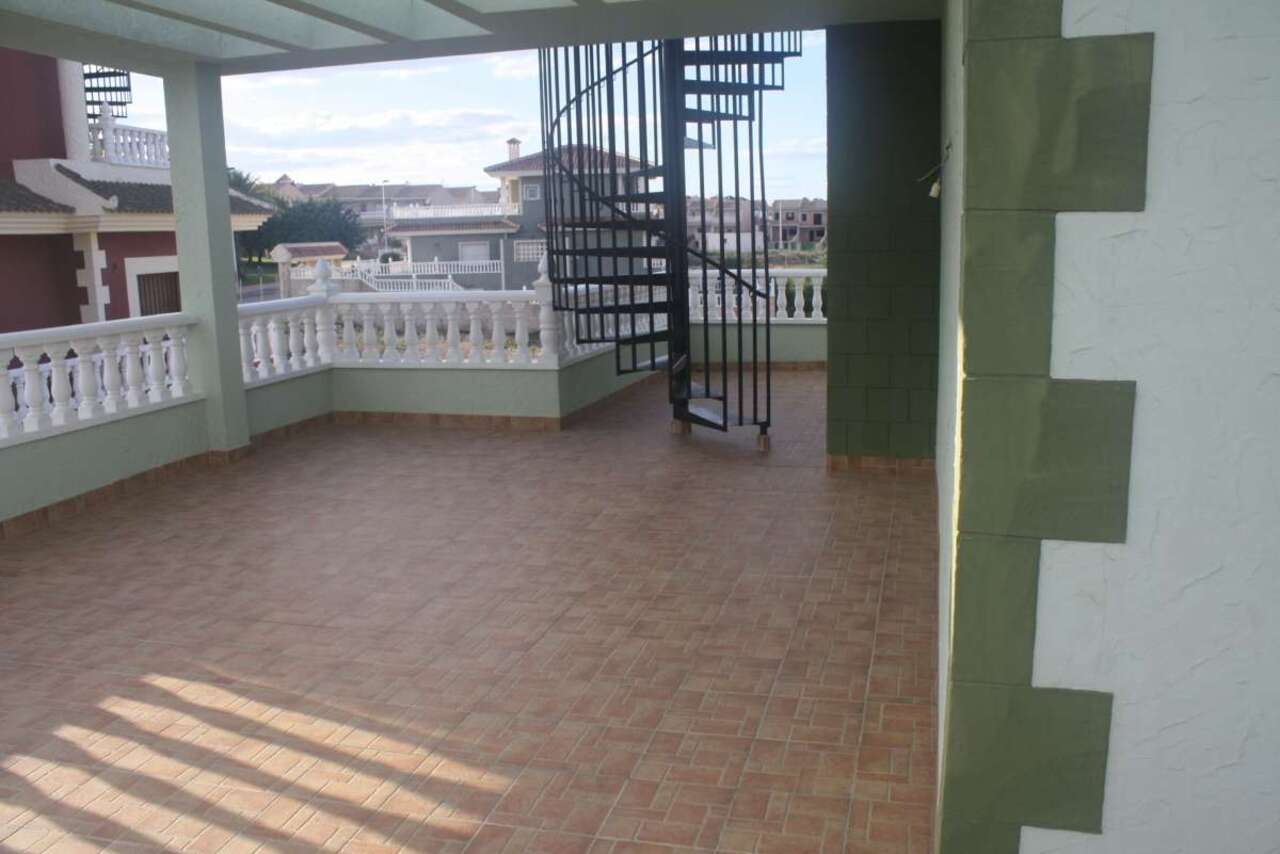 3 Bed, 4 Bath, HouseFor Sale, Torrevieja, Alicante