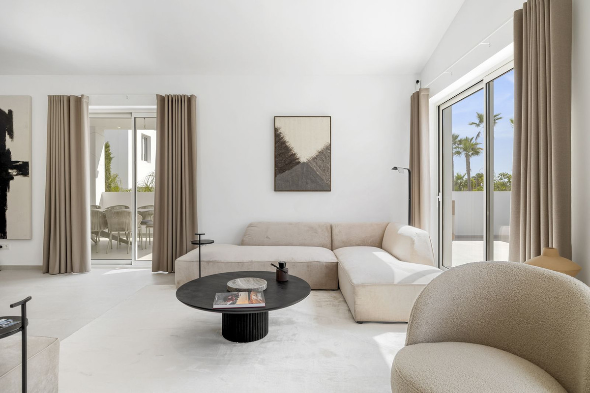 4 Bed, 4 Bath, HouseFor Sale, Casares Playa, Malaga