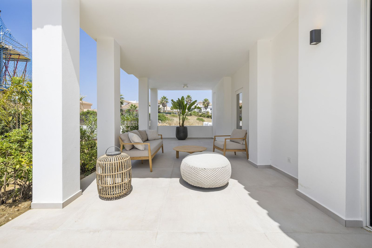 4 Bed, 4 Bath, HouseFor Sale, Casares Playa, Malaga