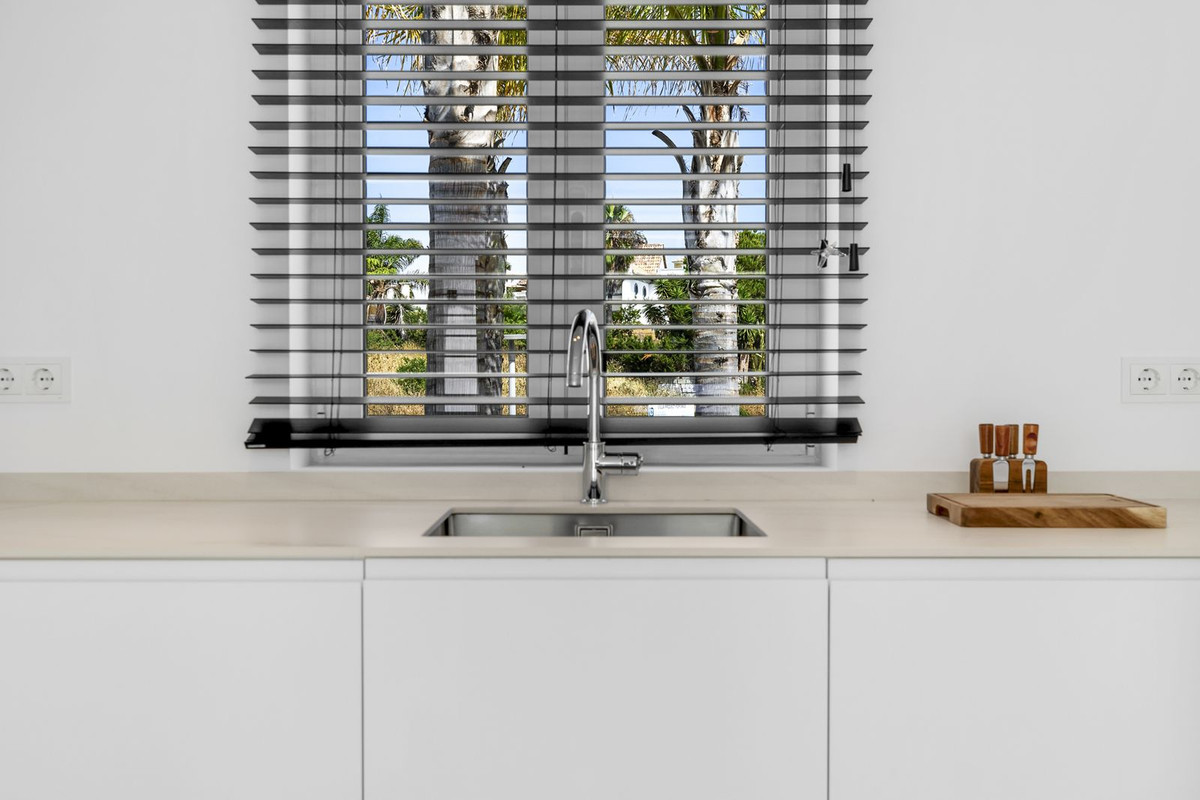 4 Bed, 4 Bath, HouseFor Sale, Casares Playa, Malaga