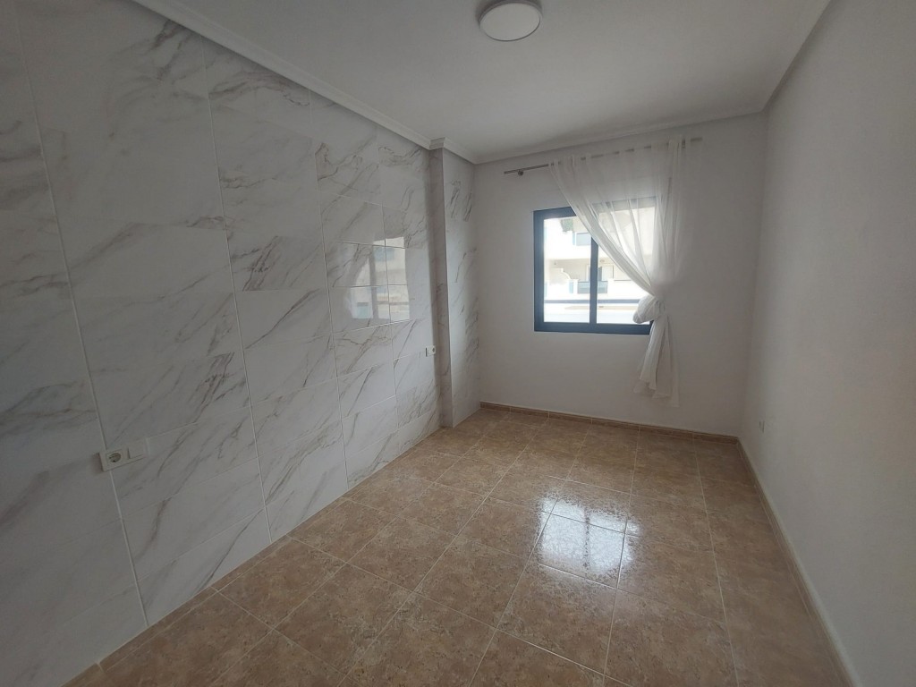 1 Bed, 1 Bath, ApartmentFor Sale, La Zenia, Alicante