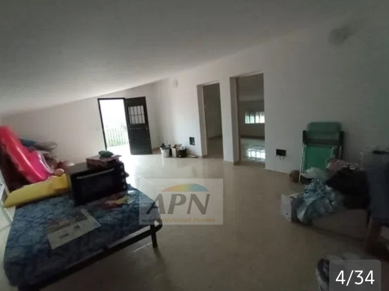 5 Bed, 2 Bath, HouseFor Sale, Álora, Malaga