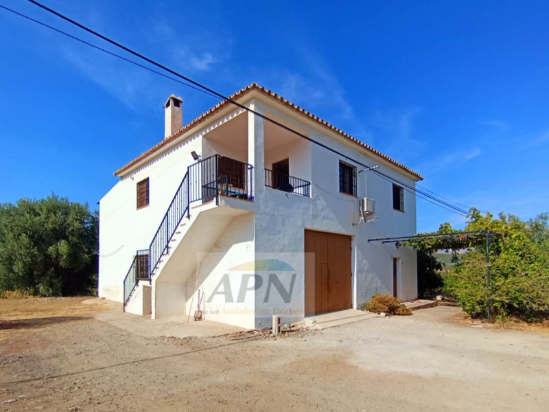 4 Bed, 2 Bath, HouseFor Sale, Álora, Malaga