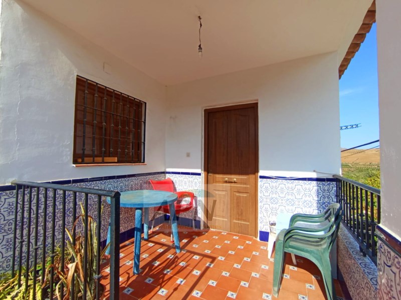 4 Bed, 2 Bath, HouseFor Sale, Álora, Malaga