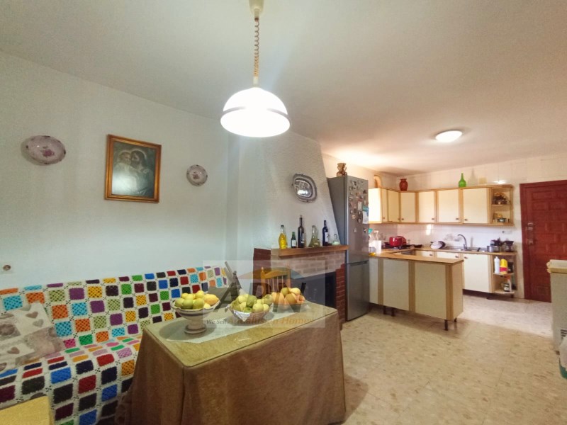 4 Bed, 2 Bath, HouseFor Sale, Álora, Malaga