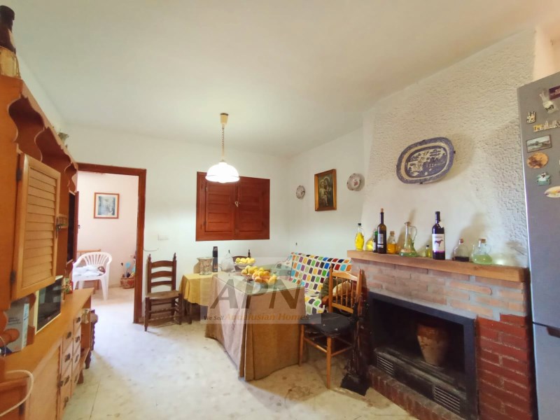 4 Bed, 2 Bath, HouseFor Sale, Álora, Malaga