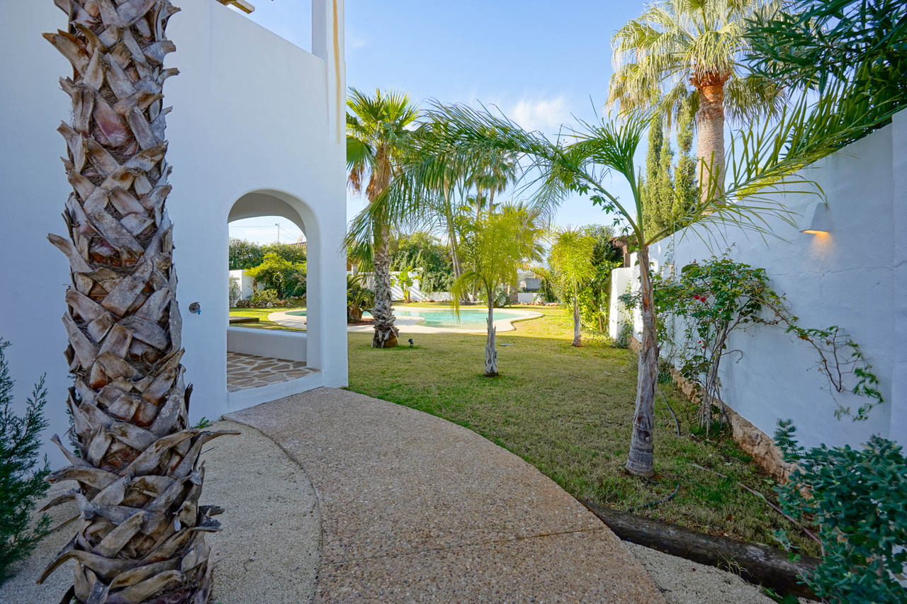 5 Bed, 5 Bath, HouseFor Sale, Benissa, Alicante