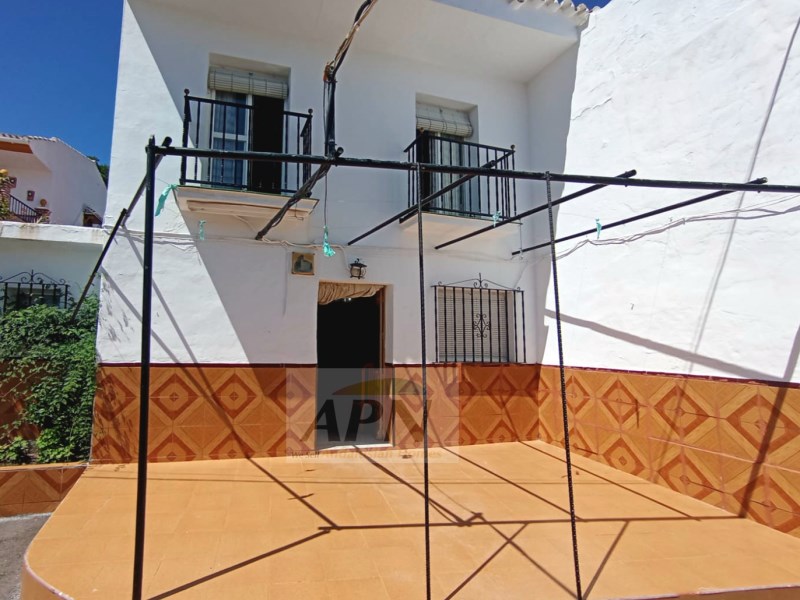 4 Bed, 1 Bath, HouseFor Sale, Cártama, Malaga