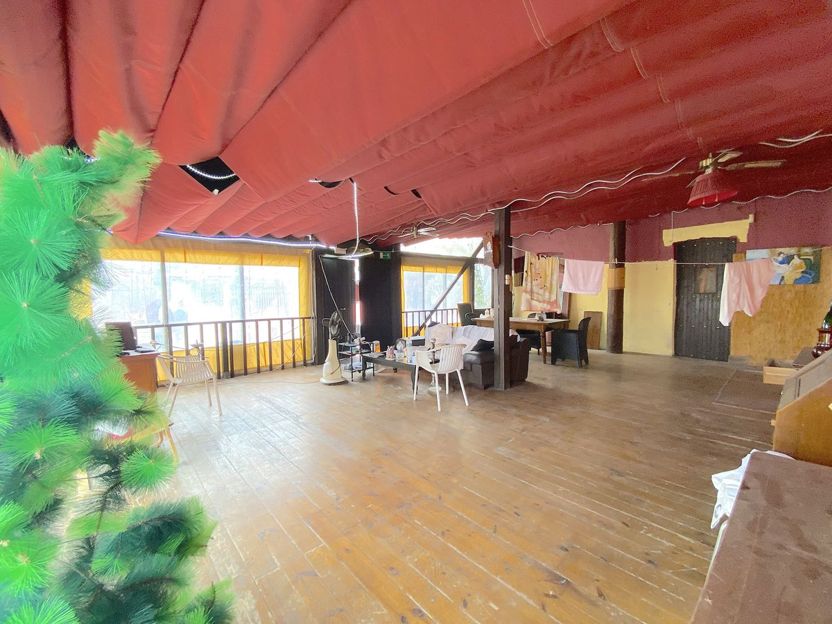 Commercial Property, For Sale