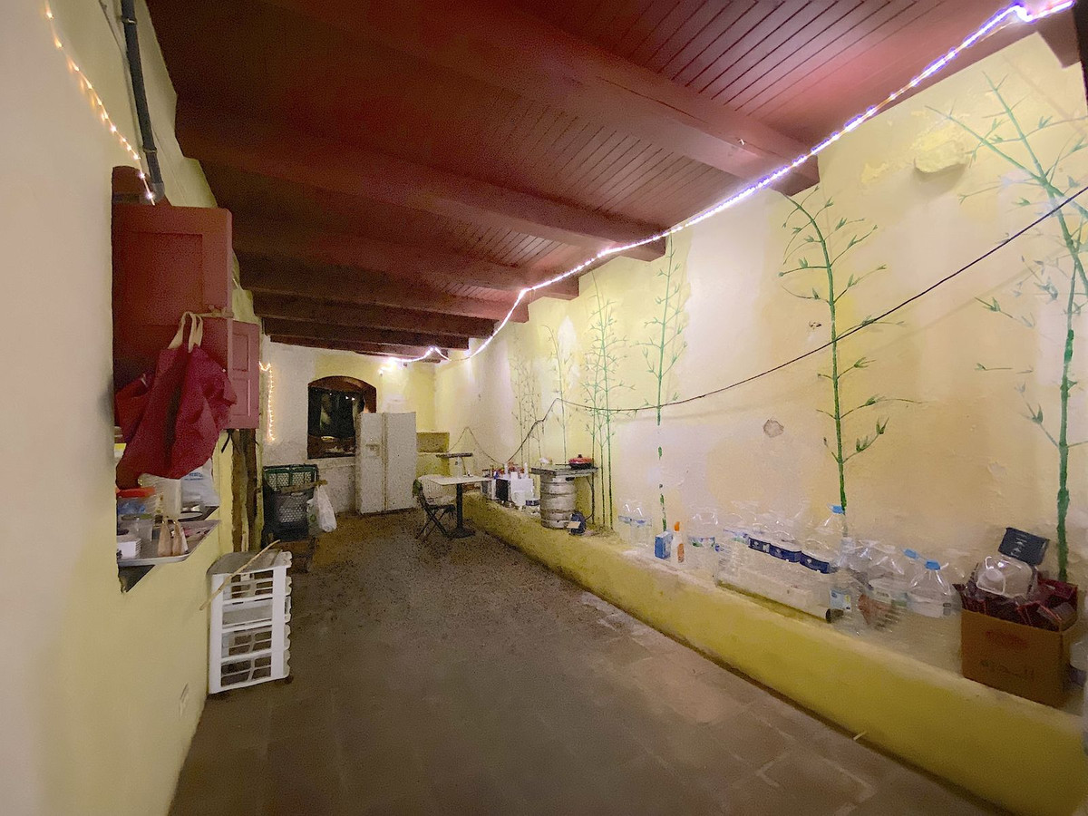 Commercial Property, For Sale