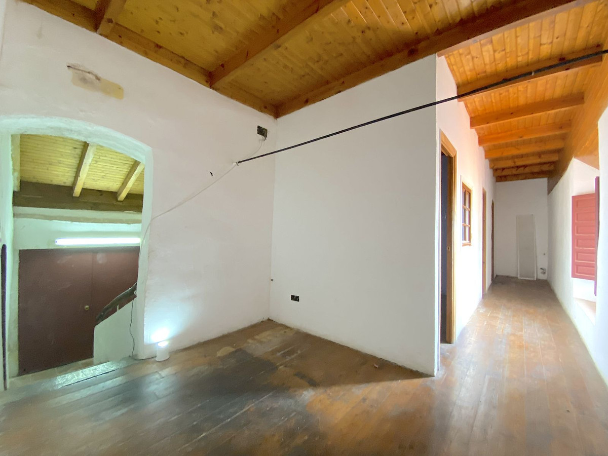 Commercial Property, For Sale