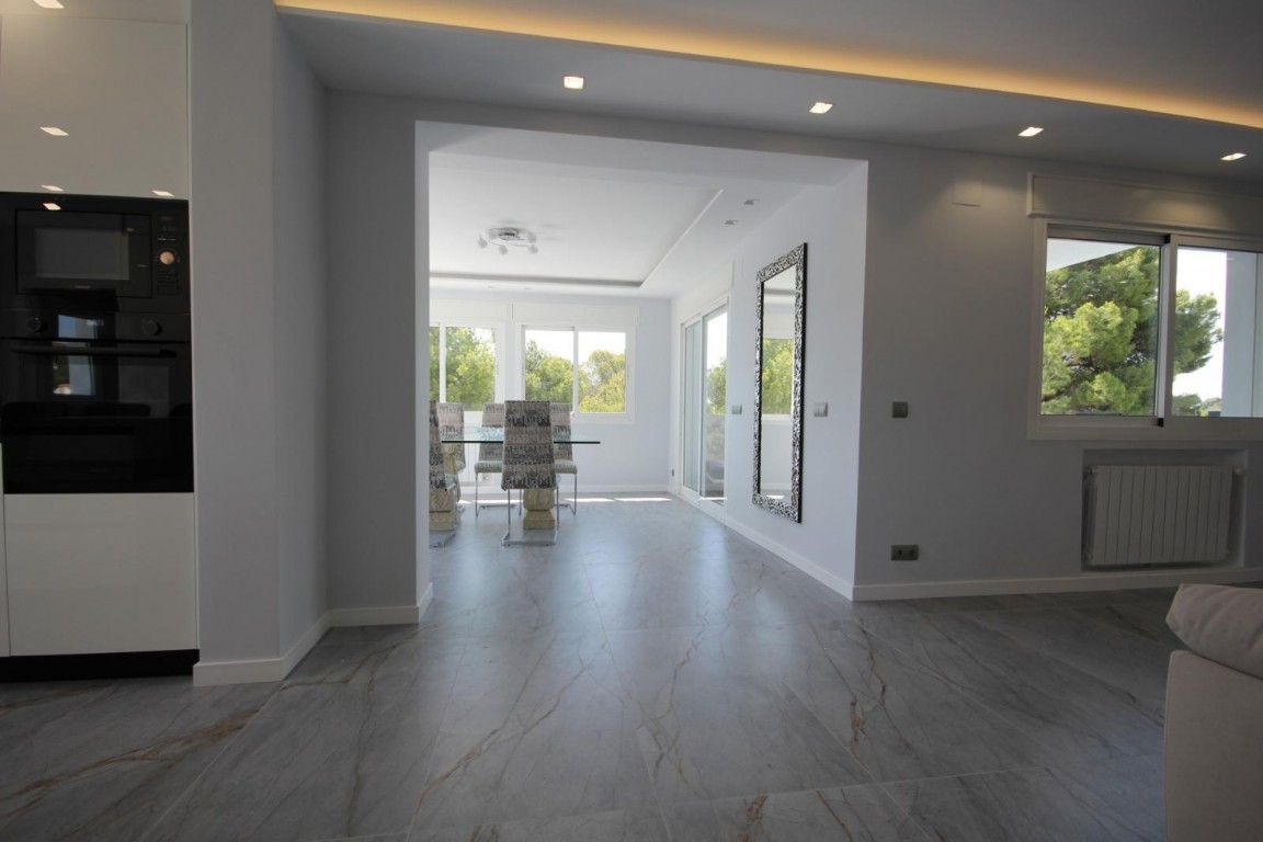 5 Bed, 4 Bath, HouseFor Sale, La Nucia, Alicante