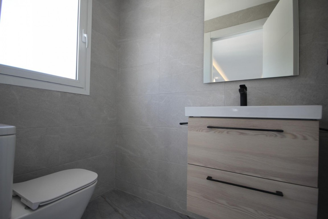 5 Bed, 4 Bath, HouseFor Sale, La Nucia, Alicante