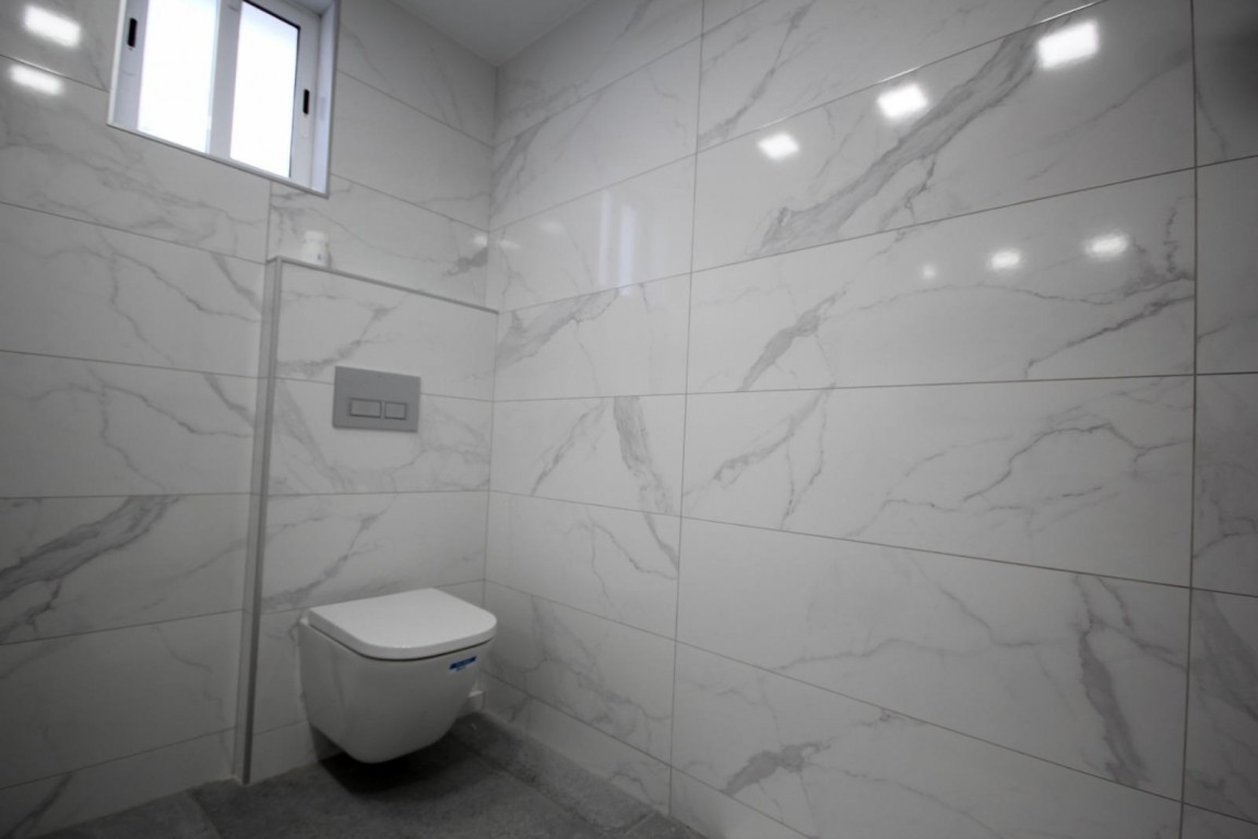 5 Bed, 4 Bath, HouseFor Sale, La Nucia, Alicante