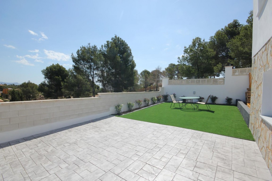 5 Bed, 4 Bath, HouseFor Sale, La Nucia, Alicante