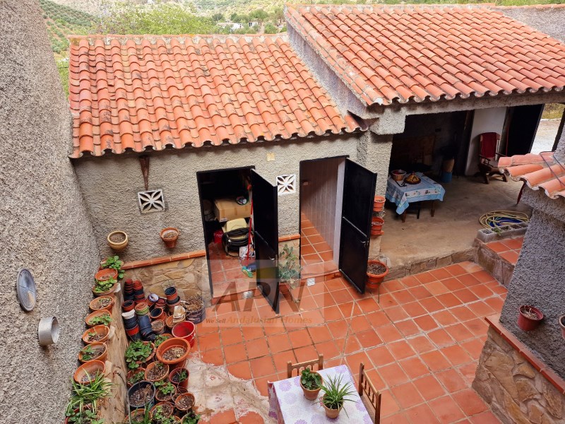 3 Bed, 2 Bath, HouseFor Sale, Álora, Malaga