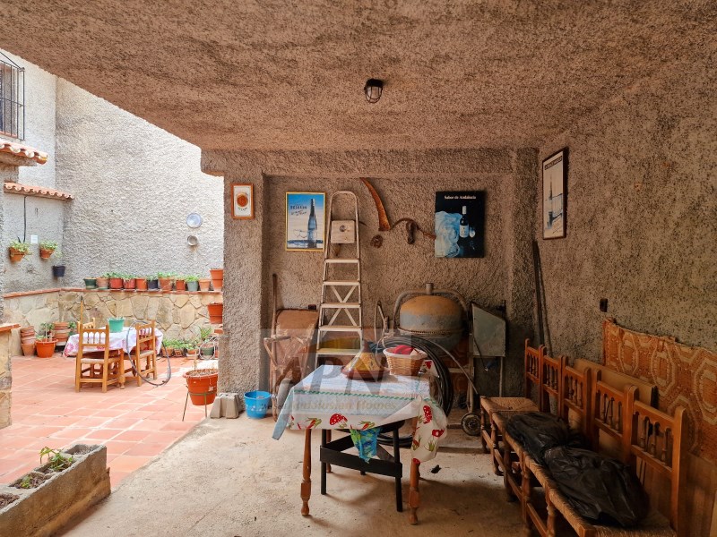 3 Bed, 2 Bath, HouseFor Sale, Álora, Malaga