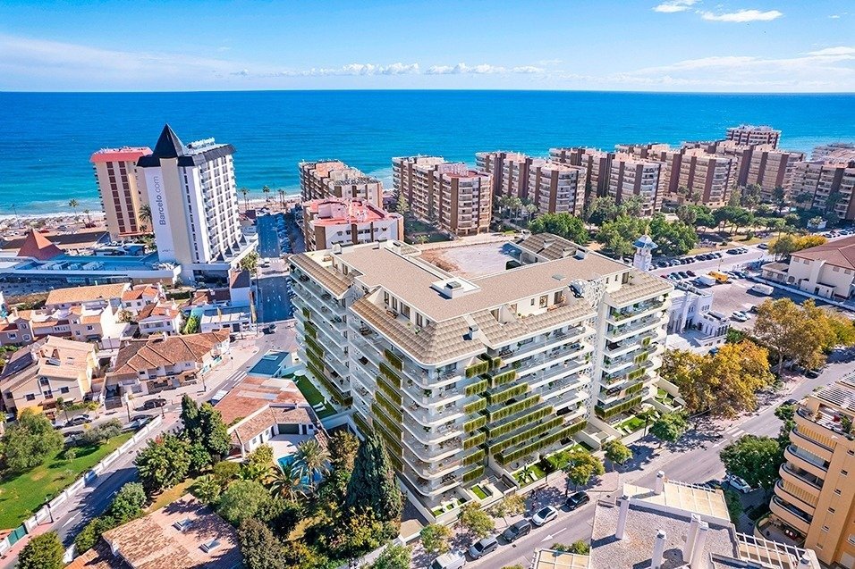 3 Bed, 2 Bath, ApartmentFor Sale, Fuengirola, Malaga