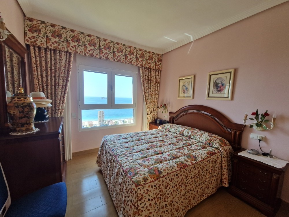 4 Bed, 3 Bath, ApartmentFor Sale, Benidorm, Alicante