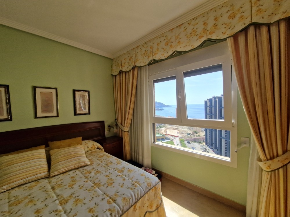 4 Bed, 3 Bath, ApartmentFor Sale, Benidorm, Alicante