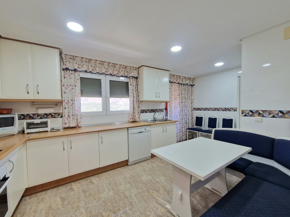 4 Bed, 3 Bath, ApartmentFor Sale, Benidorm, Alicante