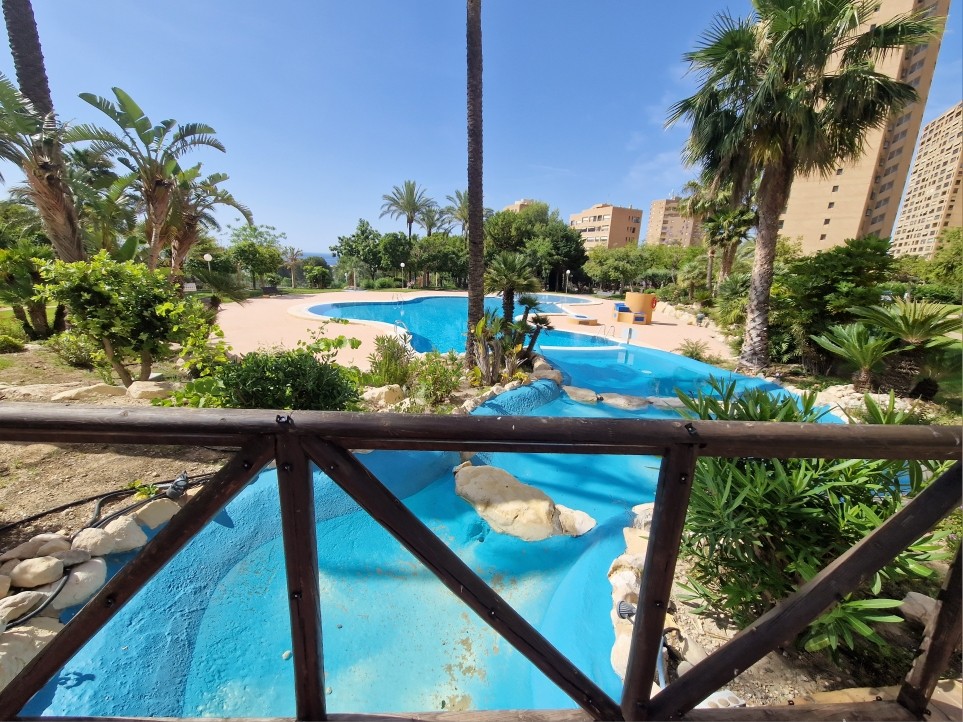 4 Bed, 3 Bath, ApartmentFor Sale, Benidorm, Alicante