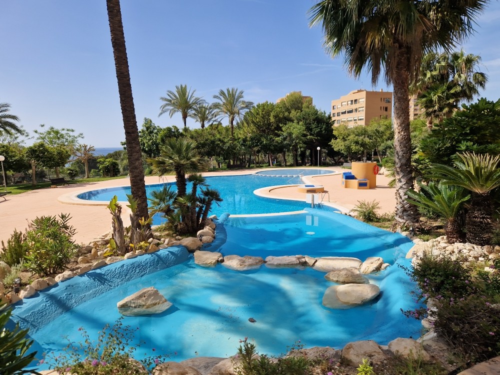 4 Bed, 3 Bath, ApartmentFor Sale, Benidorm, Alicante